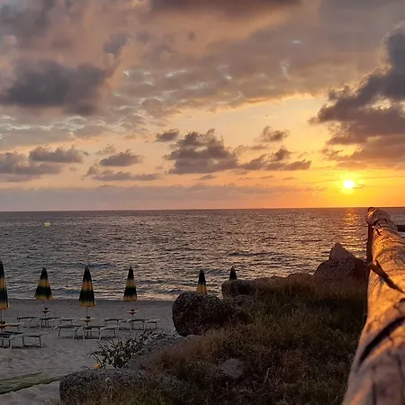 Voi Le Muse Essentia Üdülőpark Zambrone