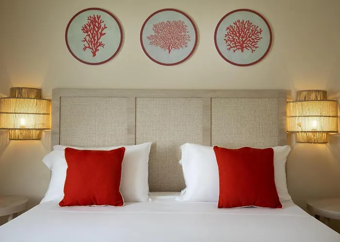 Parco vacanze Voi Le Muse Essentia 4*